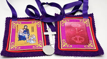 Cargar imagen en el visor de la galería, Escapulario Últimos... Bordado, Morado Marie Julie Jahenny