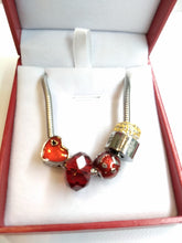 Cargar imagen en el visor de la galería, Pulsera san Benito y san Miguel con accesorios, compatible Pandora