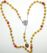 Cargar imagen en el visor de la galería, Coronilla Rosa Mistica