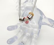 Cargar imagen en el visor de la galería, Pulsera san Benito y san Miguel con accesorios, compatible Pandora