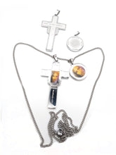 Cargar imagen en el visor de la galería, Cruz y Medalla Santa Faz