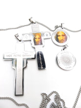 Cargar imagen en el visor de la galería, Cruz y Medalla Santa Faz