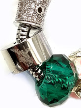 Cargar imagen en el visor de la galería, Pulsera san Benito y san Miguel con accesorios, compatible Pandora