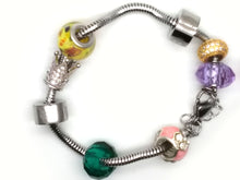 Cargar imagen en el visor de la galería, Pulsera san Benito y san Miguel con accesorios, compatible Pandora