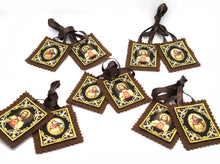 Cargar imagen en el visor de la galería, Escapulario Bordado Virgen del Carmen