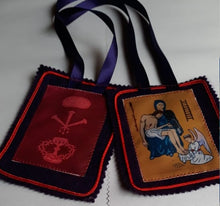 Cargar imagen en el visor de la galería, Escapulario Últimos Tiempos, 9 x 11,5