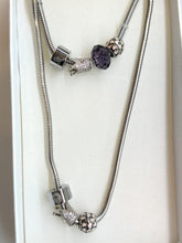 Cargar imagen en el visor de la galería, Pulsera san Benito y san Miguel con accesorios, compatible Pandora