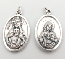 Cargar imagen en el visor de la galería, Medallon sagrados Corazones de Jesus y Maria

