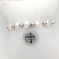 Pulsera San Benito, Perlas naturales, Medalla en acero