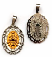 Medalla san Benito grande pedrería